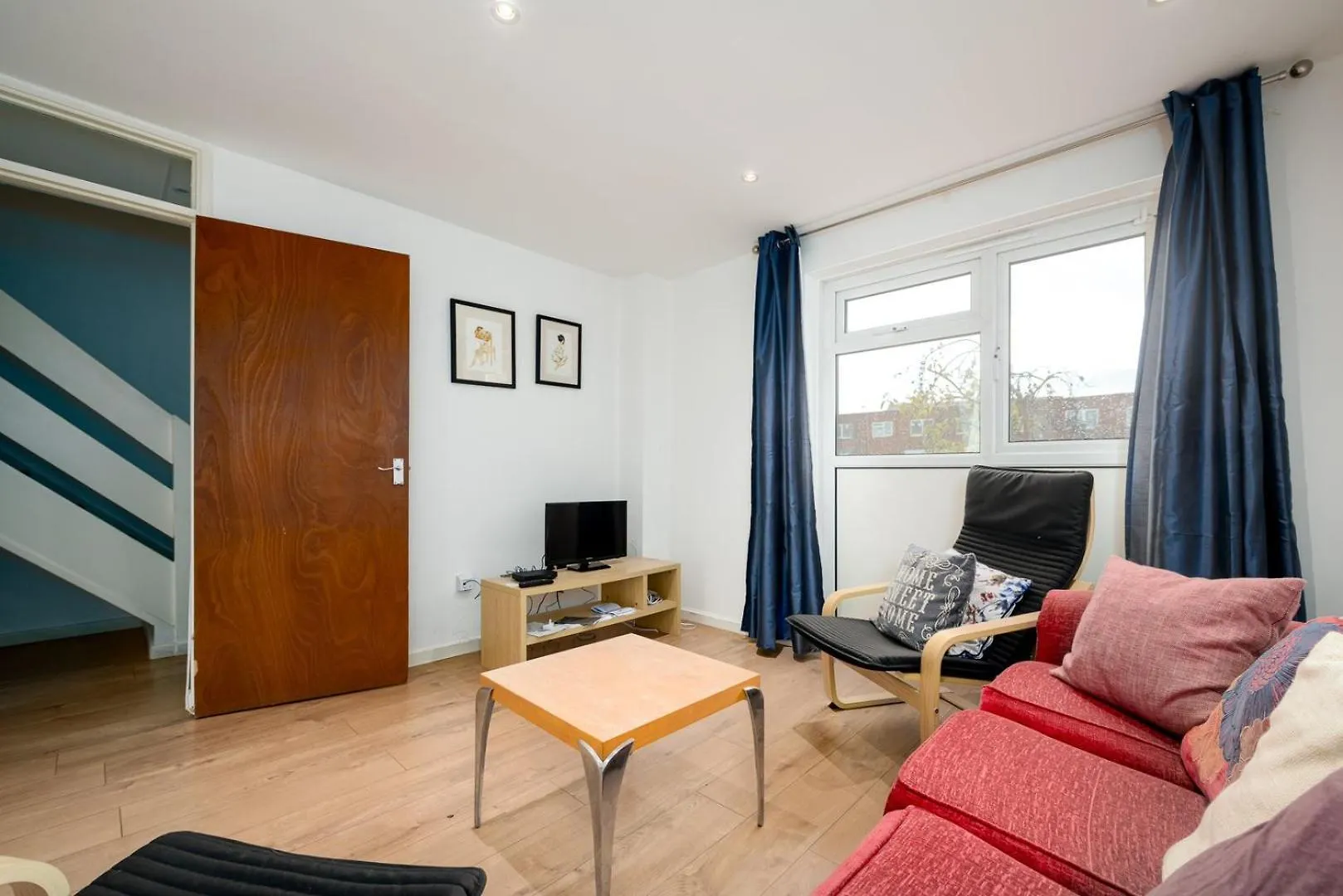 Guestready - Tranquil Retreat Near The Royal Docks Villa London Holiday home